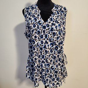 41 Hawthorn Navy And White Sleeveless Blouse Animal Print Wrap Style - Large